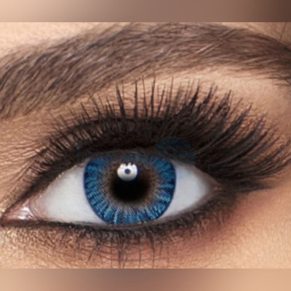 Makeup for eye True Sapphire